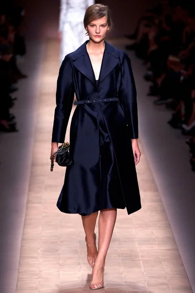 Look 8